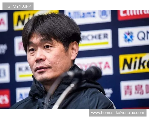 李霄鹏离队传闻:教练市场的现实与博弈 李霄鹏离队传闻:教练市场的现实与博弈