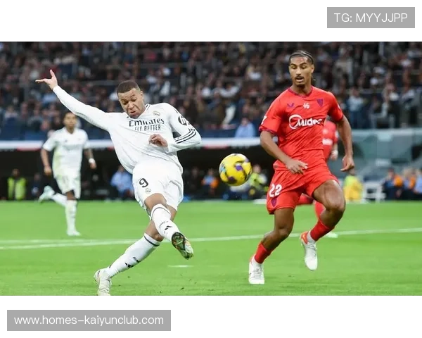 皇马边路贴地传中精准直指门前