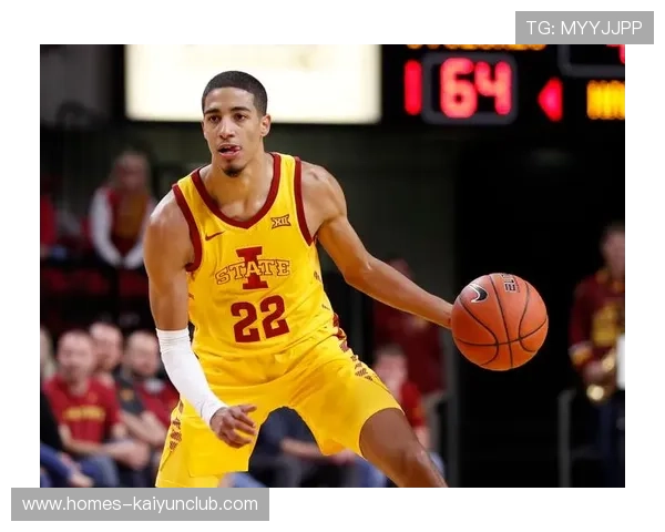 曼联马丁内斯步幅灵活反应快